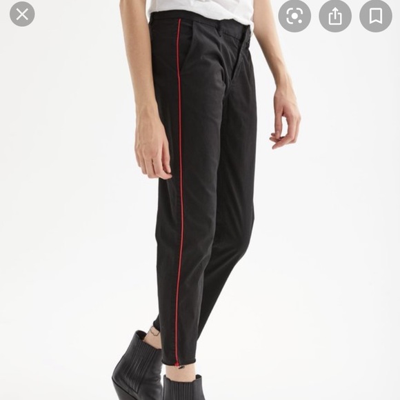 Nili Lotan Pants - Nili Lotan Jenna pant with red piping.